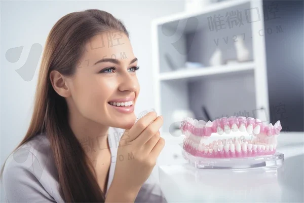 5. 清洁假牙的注意事项