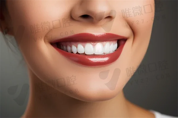 补牙时使用的绿色材料是什么?这种材料的特点和优势有哪些?