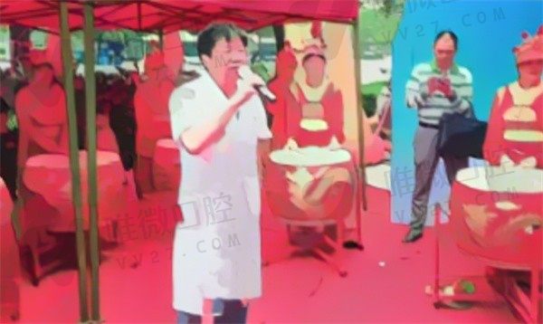 李超宏