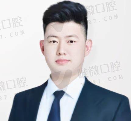 上海伊特康口腔主治医师田朝阳
