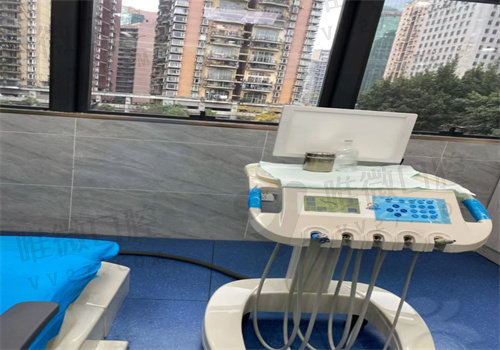 重庆仁发口腔诊所牙床设备